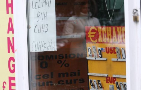 Leul castiga teren: 4,11 lei/euro, nou maxim al ultimului an