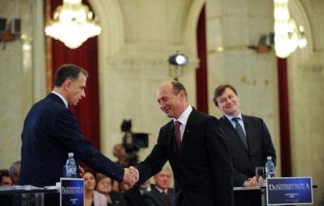 Antonescu: Romanii nu vor mai suporta cinci ani regimul lui Basescu