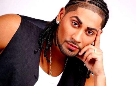 Connect-R canta in deschiderea show-ului dedicat Regelui Pop