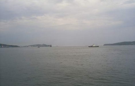 Un vas moldovean a esuat, iar un petrolier roman pluteste in deriva in stramtoarea Bosfor