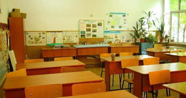 Parinti: Sistemul educatiei nu ajuta copiii cu dizabilitati