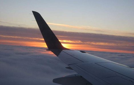  Top  Cinci sfaturi pentru a supravietui unui accident aviatic