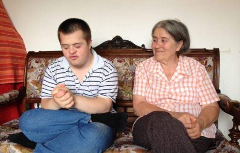 Cazul elevului cu sindrom down care a luat bacul: Dat afara din liceu