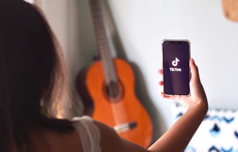 Din cauza provocărilor de pe TikTok, mai mulți copii și-au pierdut viața!