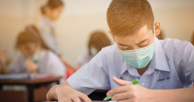 Tezele elevilor, anulate și pe semestrul al II-lea. Cum vor fi calculate mediile