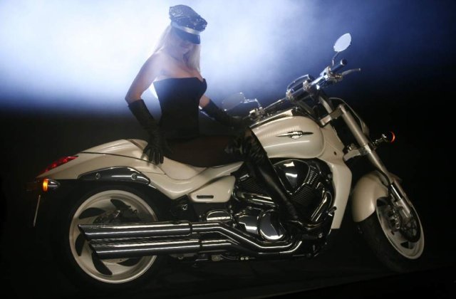 Anda Adam, primul clip de imagine