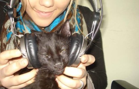 10 cantece care ne fac fericiti