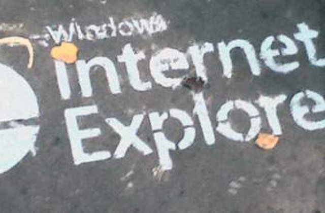 Atacuri critice vizeaza Internet Explorer si Adobe Reader