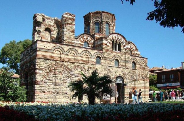 Nesebar, orasul cu cele mai multe biserici din Europa