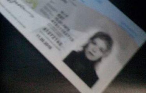 Smecherii pot lua credit cu buletinul oricui