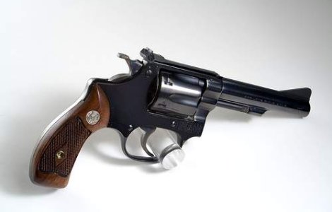 Scandalul traficului cu arme in care ar fi implicat Mircea Basescu a intrat in atentia Taipeiului