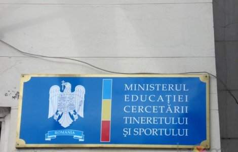 Guvernul vrea sa ii premieze pe elevii care au obtinut media 10 la BAC