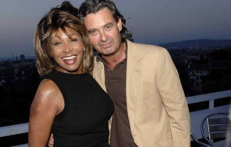 Tina Turner s-a casatorit in Elvetia