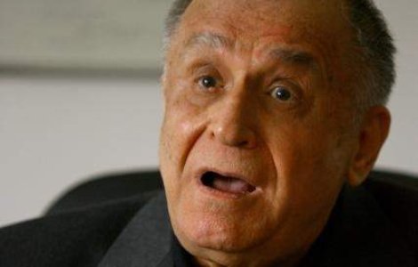 Prezenta lui Iliescu in PSD, jenanta pentru unii