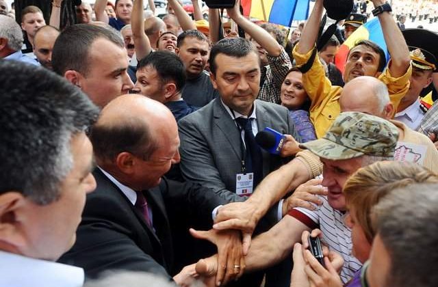 Ce spune presa din R.Moldova despre vizita lui Basescu la Chisinau