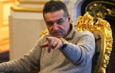 Becali s-a inscris la Facultatea de Teologie