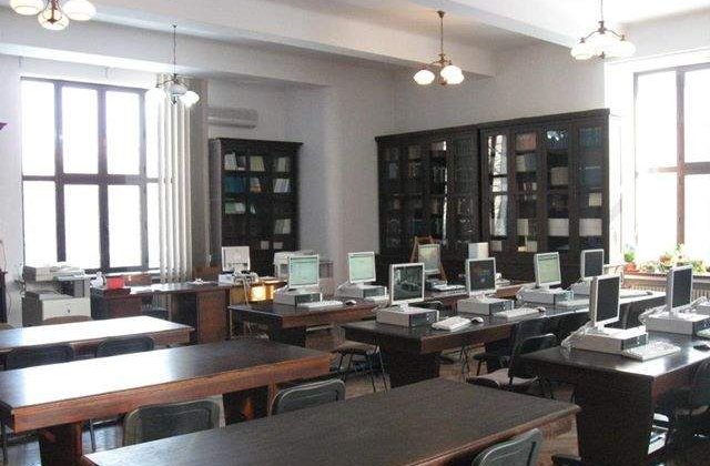 Peste 1.200 de posturi didactice in universitatile de stat, scoase la concurs