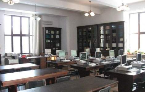 Peste 1.200 de posturi didactice in universitatile de stat, scoase la concurs