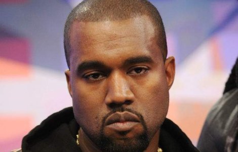  Video  Kanye West a atacat un fotograf pe aeroportul din Los Angeles