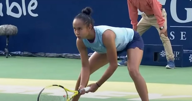 Cine este Leylah Fernandez, câștigătoarea de doar 18 ani a titlului WTA