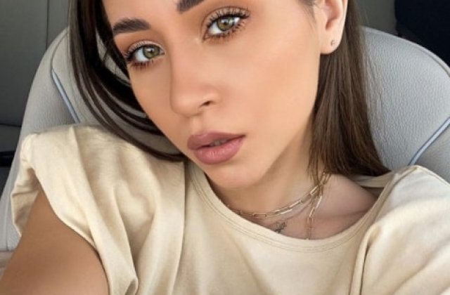 Clipe de groază pentru Nicole Cherry. Cântăreața a rămas blocată în lift