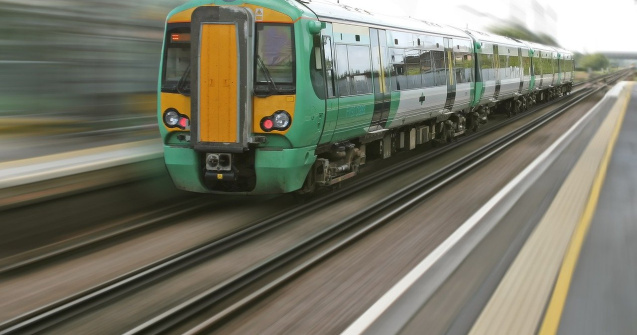 Agenţia Europeană de Mediu încurajează mersul cu trenul