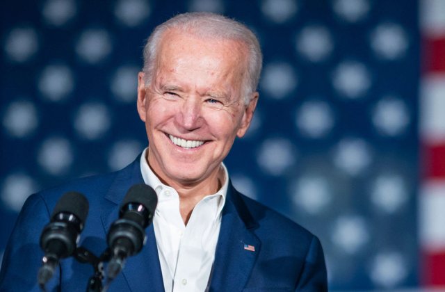 Joe Biden a primit o propunere de a interzice vânzarea mașinilor convenționale până în 2035