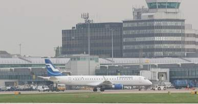 Aeroportul din Manchester, evacuat din cauza unui praf inofensiv