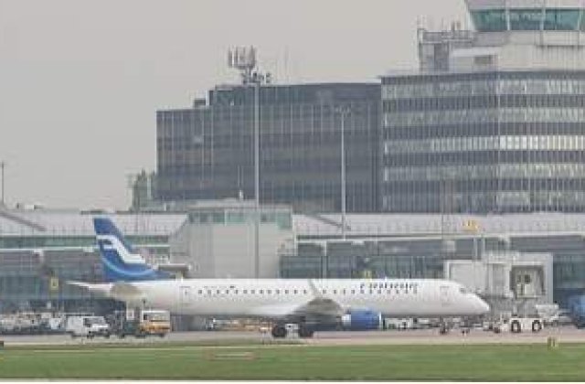 Aeroportul din Manchester, evacuat din cauza unui praf inofensiv