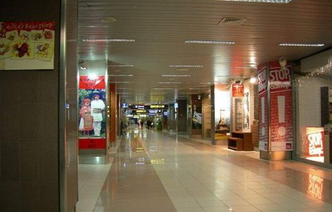 Peste doua milioane de pasageri pe aeroporturile romanesti