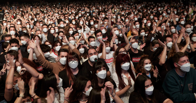Concert cu 5.000 de spectatori în Barcelona testarea măsurilor sanitare