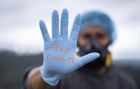 Italia scurtează la cinci zile carantina pentru cetăţenii UE