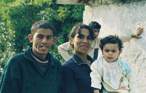 Amnesty International catre Romania: Opriti evacuarile fortate ale romilor!