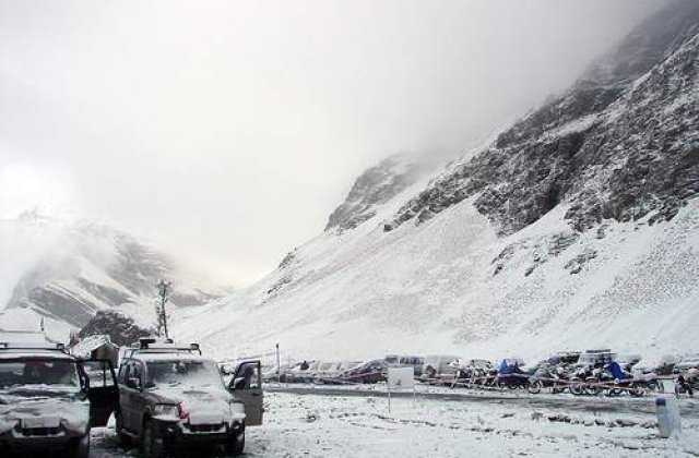 Adevarul: Topirea ghetarilor din Himalaya, o minciuna banoasa