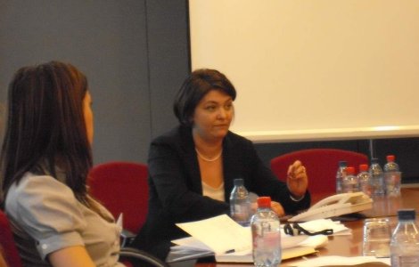 Scandal in PNL: Adina Valean face lobby in PE pentru "Rosia Montana Gold Corporation"?