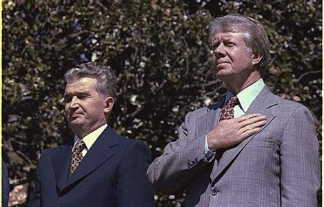 Americanii fac bani cu semnatura lui Ceausescu