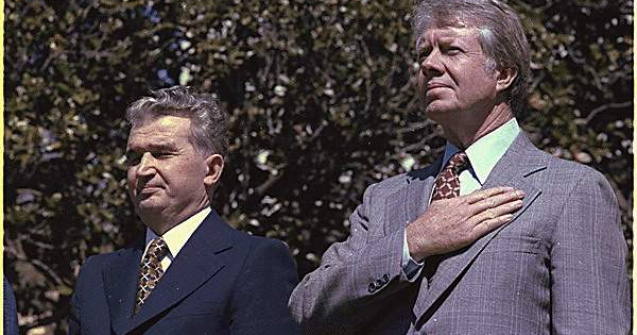 Americanii fac bani cu semnatura lui Ceausescu