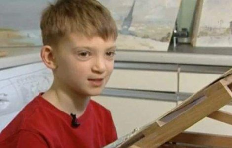  Video  "Mini-Monet" picteaza senzational la doar 7 ani