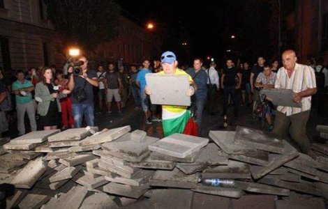 Proteste in Bulgaria: Aproximativ 20 de persoane ranite in confruntari