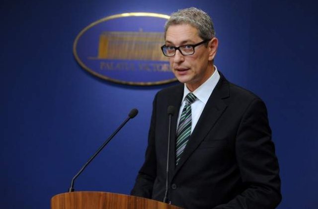 Guvernul asteapta o decizie a CSAT pentru CFR Marfa: Oprea nu are drept legal sa se exprime