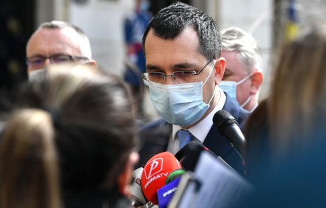 Voculescu, după ce a fost surprins fără mască: „M-am cerut amendat”