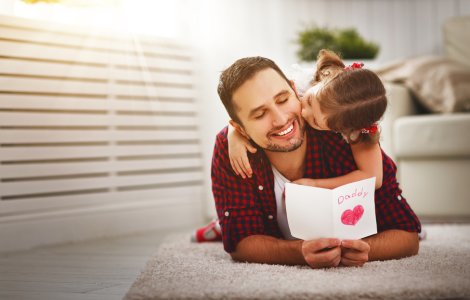  Top  9 lucruri pe care fiecare tată de fată ar trebui să le facă în educația fiicei