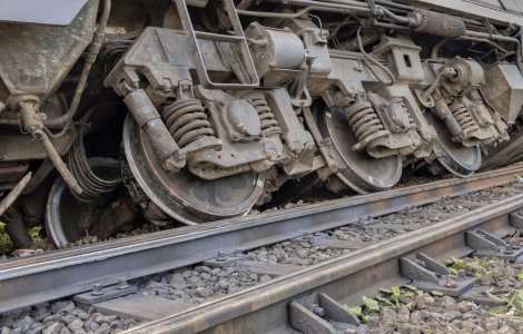 Un tren a deraiat în Taiwan. Cel puțin 36 de persoane au murit