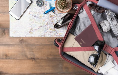  Top  Bagajul de vacanță: 10 lucruri pe care trebuie să le iei cu tine în călătorii