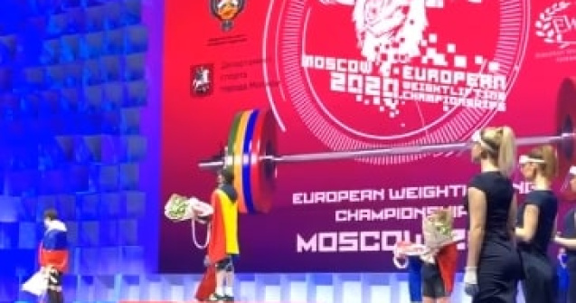 VIDEO Trei medalii de aur pentru Monica Csengeri, la Campionatul de haltere