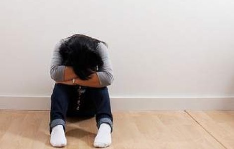 Italia: O adolescenta a incercat sa se sinucida pentru ca era denumita "romanca imputita"