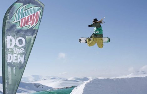 Turneu de snowboard, caut rideri