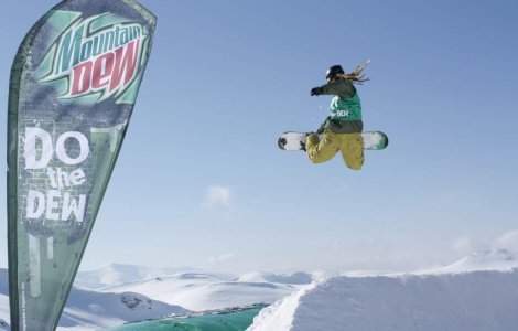 Turneu de snowboard, caut rideri