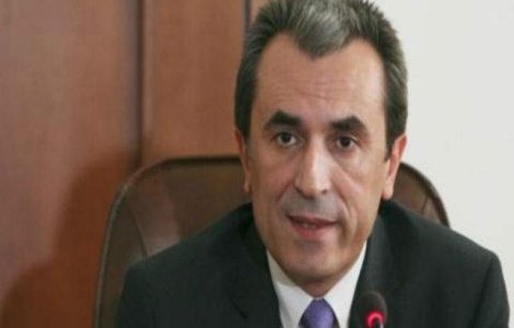 Premierul bulgar indeamna manifestantii sa evite violentele