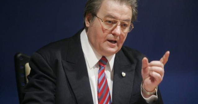 Funar, ales presedinte al PRM; Vadim, exclus din partid